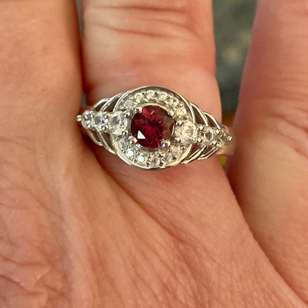 NWT Gorgeous Garnet & Zircon Ring in .925 Sterling - Picture 2 of 7